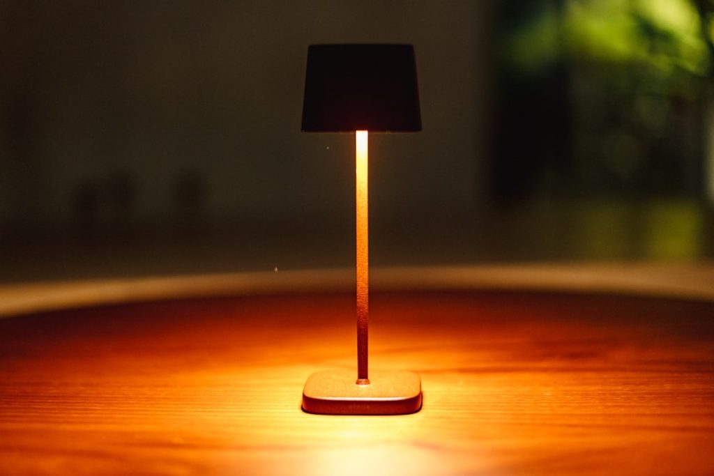 Photo LED Bedroom Table Lamp