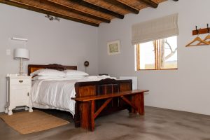 Photo Bedroom Table Lamp